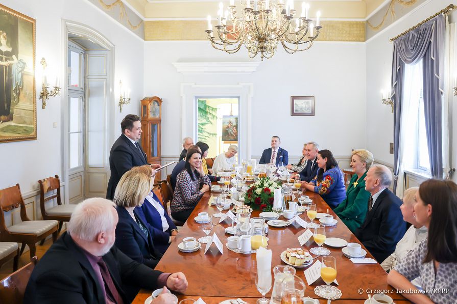 25__Agata_Kornhauser_Duda_spotkanie_Pultusk_20220419_GJB_0070[1].jpg